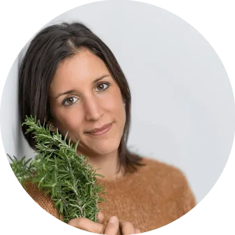 kondor szilvia png - WellVital